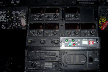 CPT 900 Beacon Installation on S-76-pedistal.